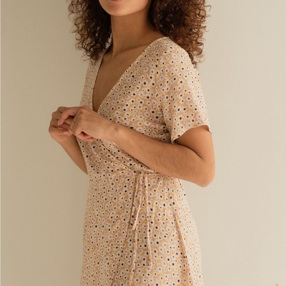 Les Essentiels floral wrap dress NWOT